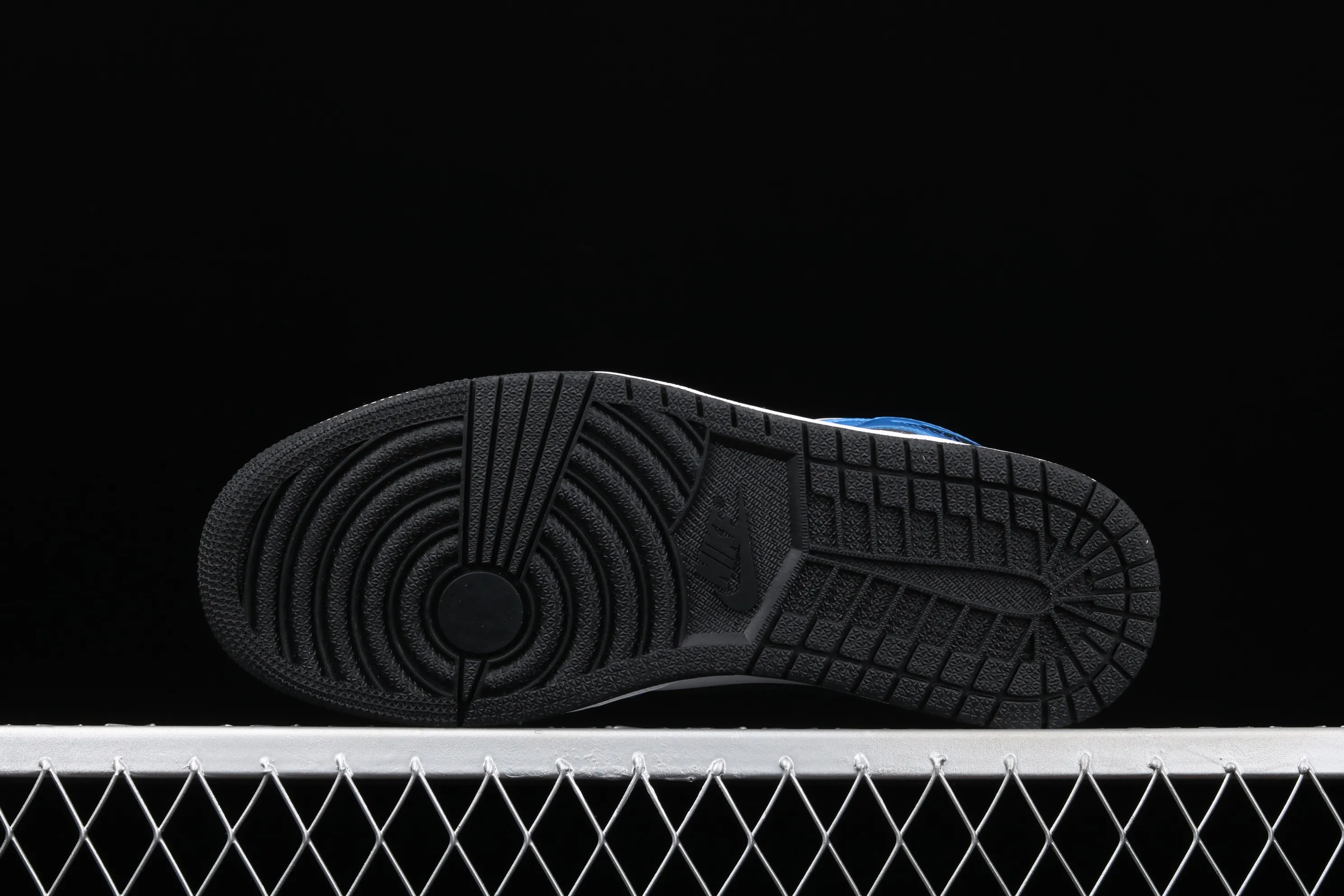 All categories Air Jordan Jordan series basketball shoes Air Jordan 1 Mid G version pure original Air Jordan 1 Mid AJ1 Joe 1 patent leather white and blue two-dimensional small lightning Chinese basketball shoes DD6834-402